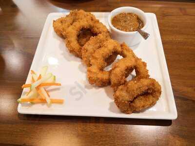 ‪fuchsia Urban Thai‬