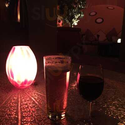 ‪the Rooftop & Sports Lounge‬