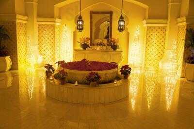 ‪the Rooftop & Sports Lounge‬