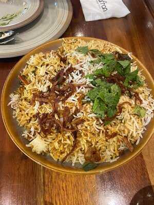 ‪zafran Indian Bistro - Mirdif City Centre‬