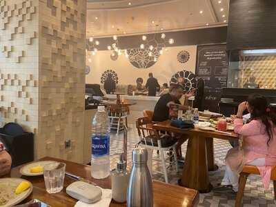 ‪zafran Indian Bistro - Mirdif City Centre‬