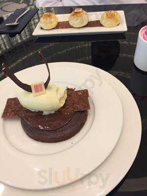 ‪fauchon Cafe‬