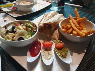 ‪shakespeare And Co.‬