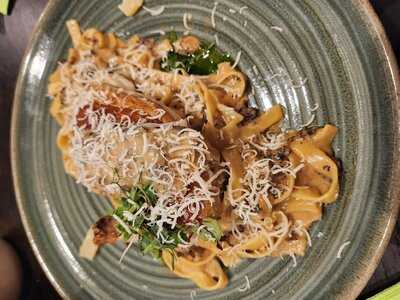 ‪un Dimanche A Paris‬