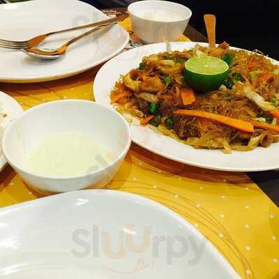 ‪landmark Restaurant‬