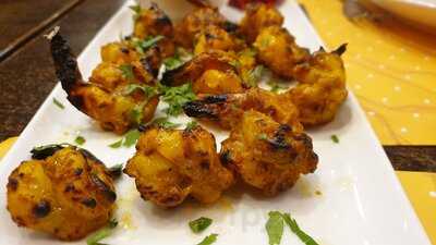 ‪landmark Restaurant‬