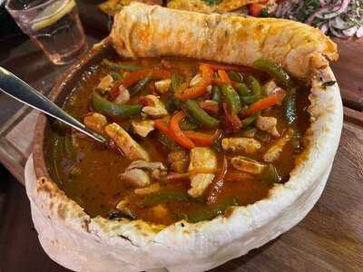 مطعم بسبورس بوليفارد