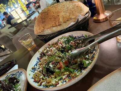 مطعم بسبورس بوليفارد