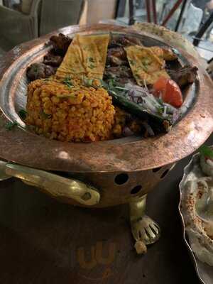 مطعم بسبورس بوليفارد