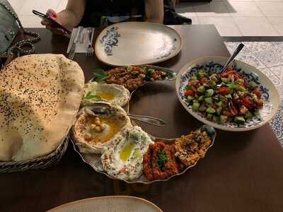 مطعم بسبورس بوليفارد