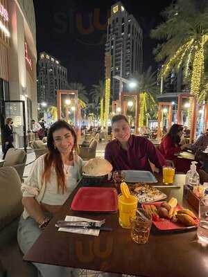 مطعم بسبورس بوليفارد