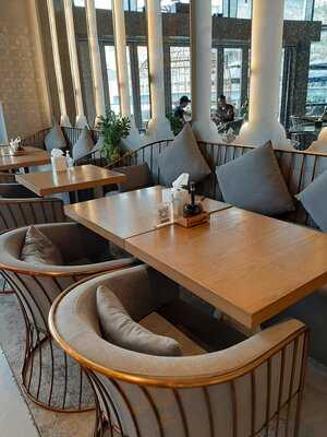 ‪walnut Grove - Dubai Mall‬