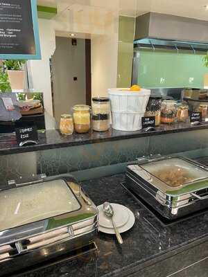 ‪entre-nous Restaurant‬