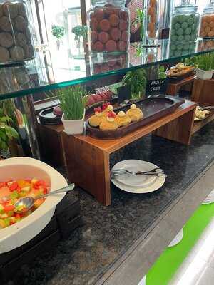 ‪entre-nous Restaurant‬