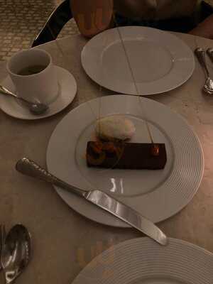 ‪avli By Tashas‬