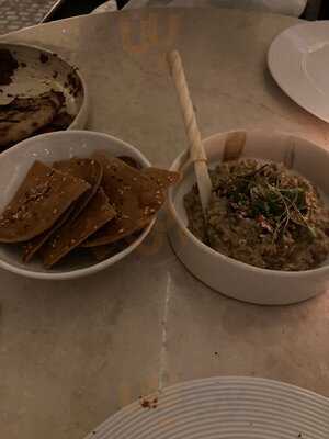 ‪avli By Tashas‬