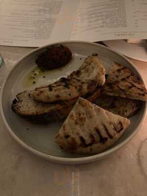 ‪avli By Tashas‬