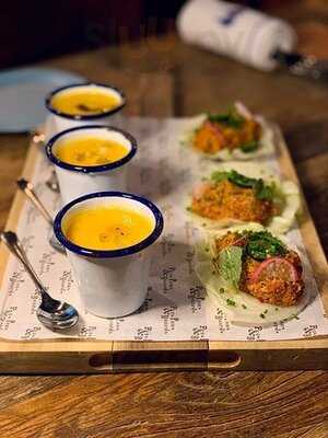 ‪pots, Pans & Boards‬