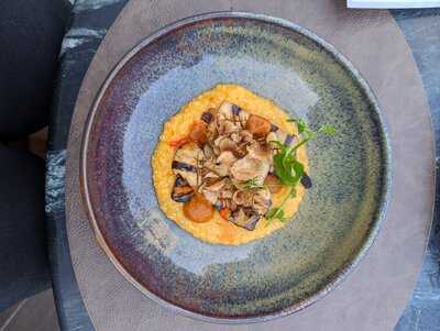 ‪firelake Grill House & Cocktail Bar‬