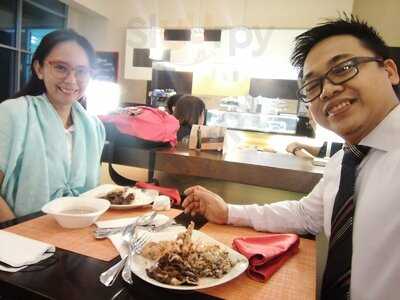 ‪lounge Café Restaurant‬