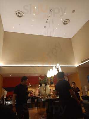 ‪lounge Café Restaurant‬