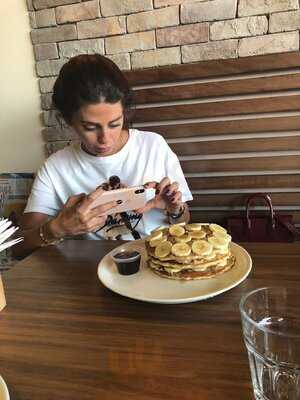 ‪heat - Healthy Eats & Treats‬