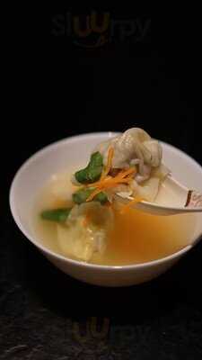 ‪mama Fu's Asian House‬