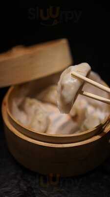 ‪mama Fu's Asian House‬