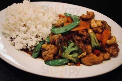 ‪mama Fu's Asian House‬