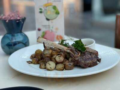 ميتس آند تريز