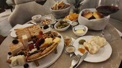 ‪lounge At Address Boulevard‬