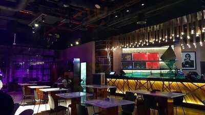 ‪kiza Restaurant & Lounge‬