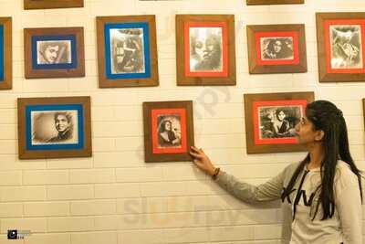 ‪cafe Funkie Town‬