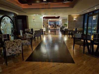 ‪kris With A View‬