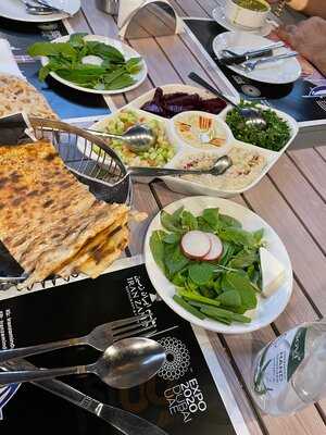 ‪iran Zamin Restaurant & Cafe‬