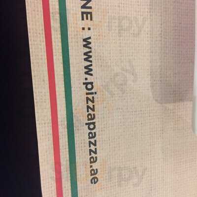 ‪pizza Pazza‬