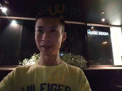 ‪the Music Room‬