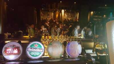 ‪the Music Room‬