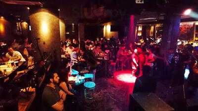 ‪the Music Room‬