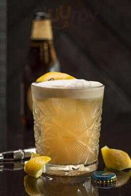 ‪the Black Lion‬