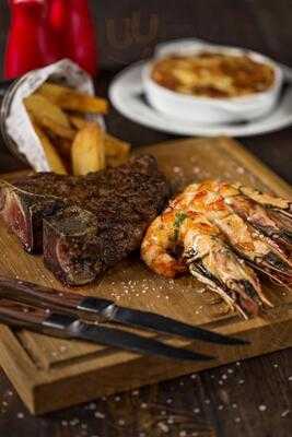 ‪the Black Lion‬