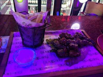 ‪headlines Cafe‬