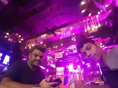 ‪headlines Cafe‬