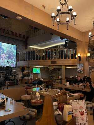 ‪the Stables Bar & Restaurant‬