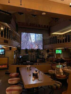 ‪the Stables Bar & Restaurant‬