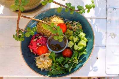 ‪little Erth By Nabz&g‬