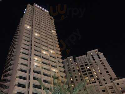 ‪infini Pool Lounge‬