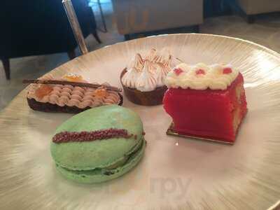 ‪the Lobby Lounge‬