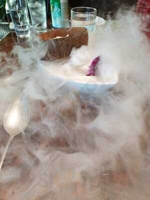 ‪trader Vics At Dubai Marina‬