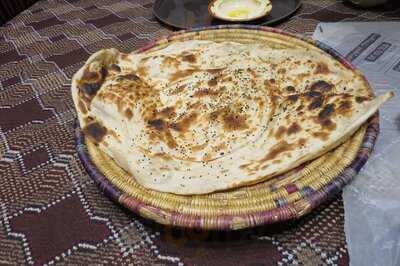 الرومانسية للمندي والمظبي والأكلات الشعبية